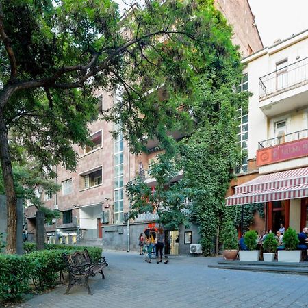 Stay Inn-Apartments On Abovyan 32 Jerevan Buitenkant foto