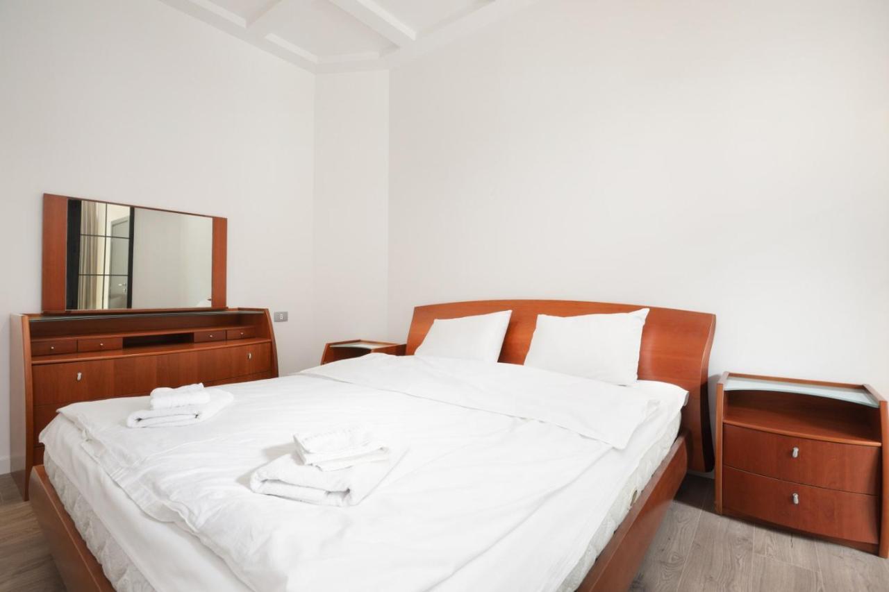 Stay Inn-Apartments On Abovyan 32 Jerevan Buitenkant foto